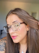 Óculos de Grau Feminino Modelo Wanda | One Way