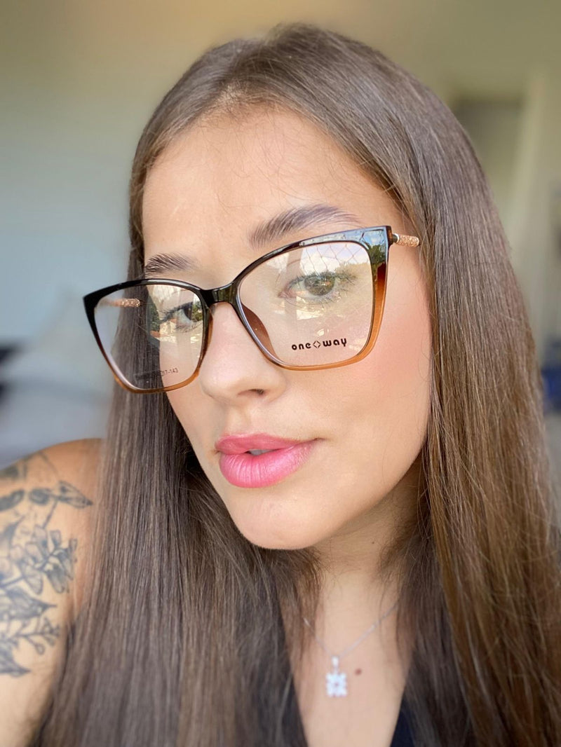 Óculos de Grau Feminino Modelo Franciele | One Way (Clip-on)
